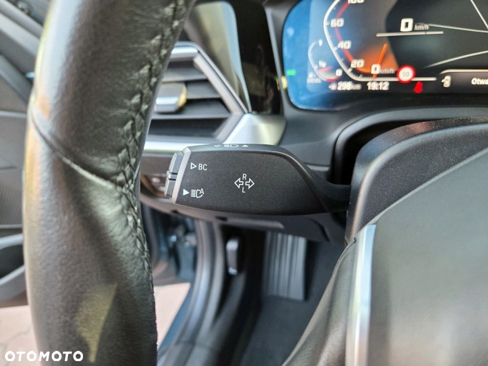 BMW Seria 3 - 24