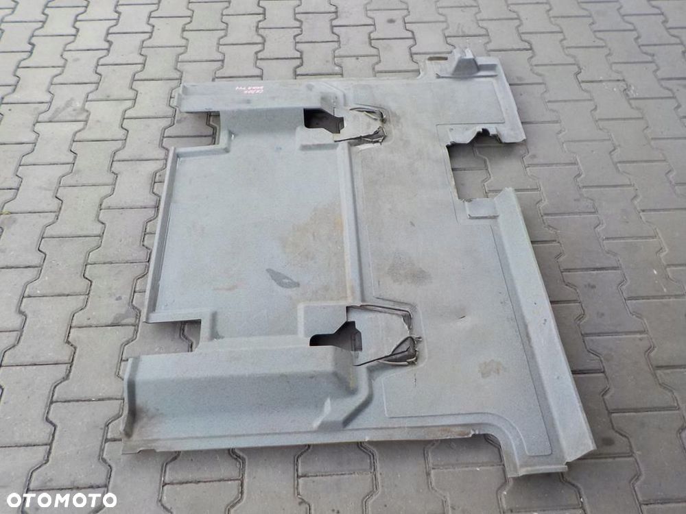 VW CRAFTER SPRINTER 906 DOKA WYKŁADZINA TYŁ TYLNA - 4