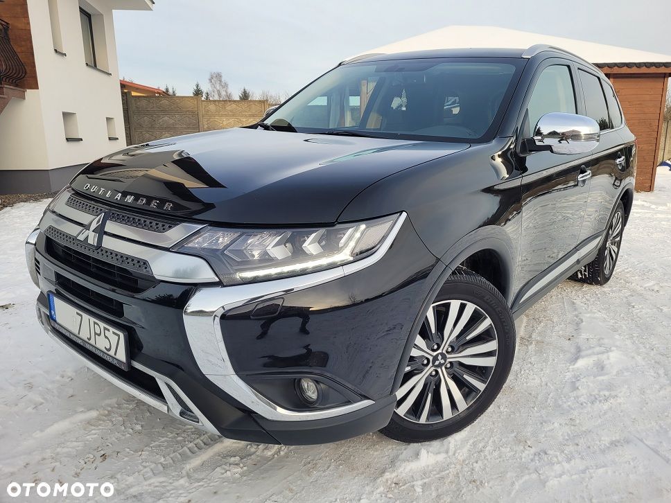 Mitsubishi Outlander 2.0 Intense + Navi 4WD CVT - 3