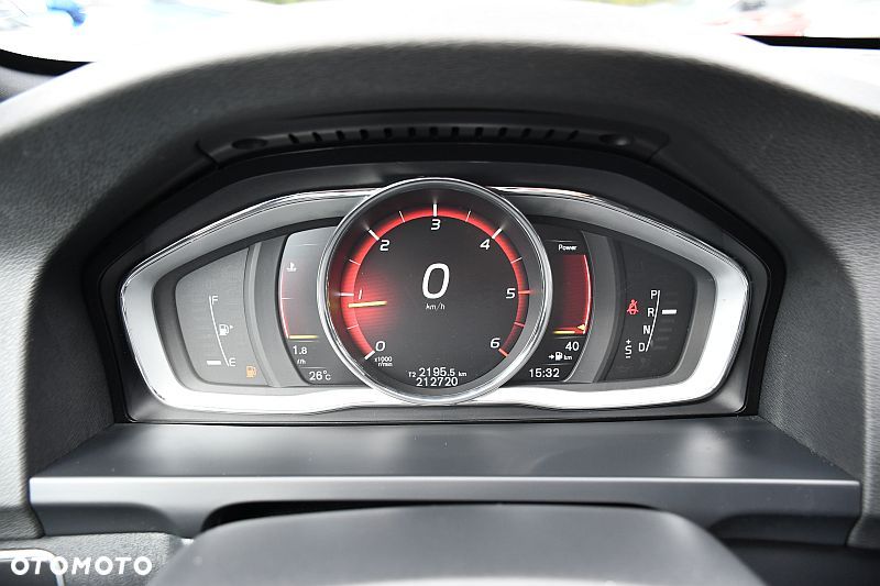 Volvo V60 D4 Geartronic RDesign - 37