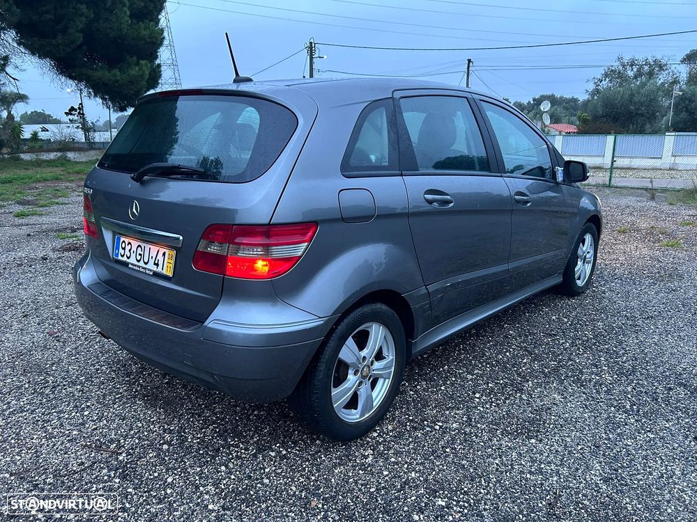 Mercedes-Benz B 150 Standard - 13