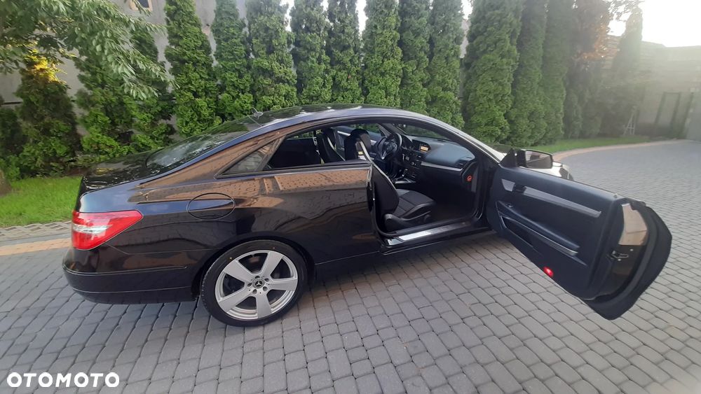 Mercedes-Benz Klasa E 200 BlueEFFICIENCY 7G-TRONIC Avantgarde - 18