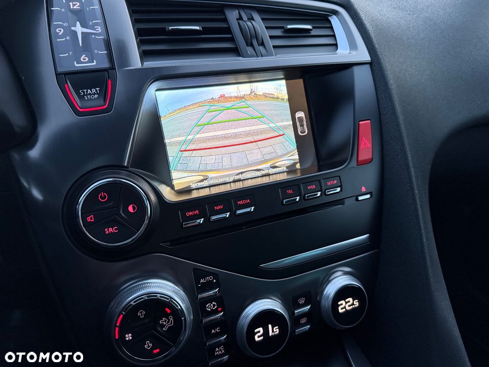 Citroën DS5 Hybrid4 EGS6 SportChic - 26