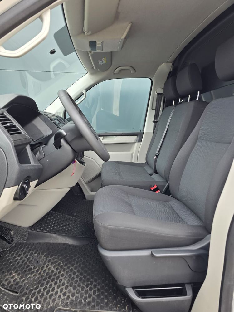 Volkswagen TRANSPORTER T6 - 11
