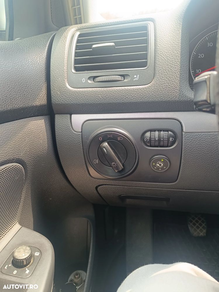 VOLKSWAGEN Jetta 2007 — imagine 17
