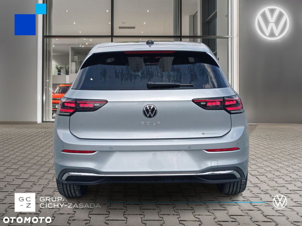 Volkswagen Golf - 4
