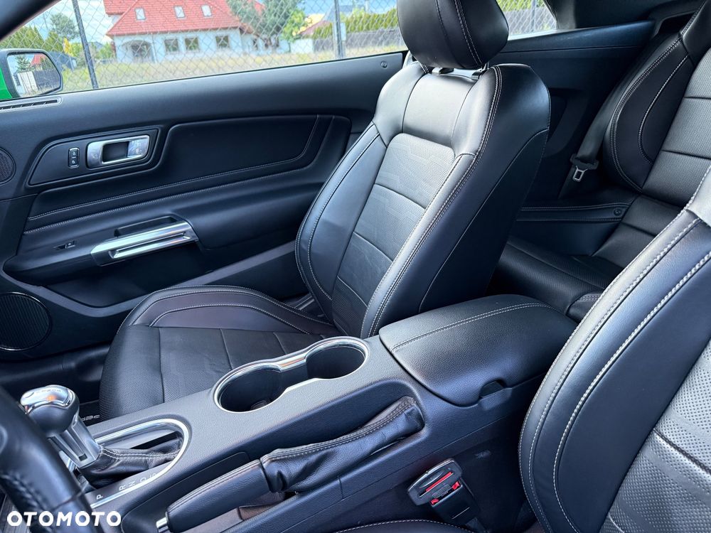 Ford Mustang 5.0 V8 GT - 17