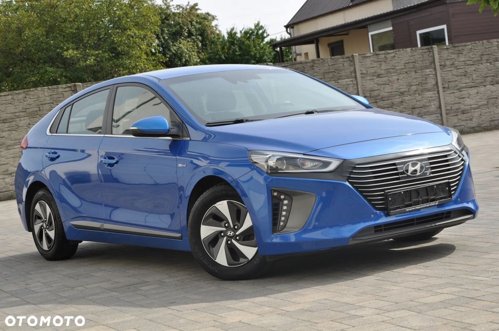 Hyundai IONIQ hybrid Business - 3
