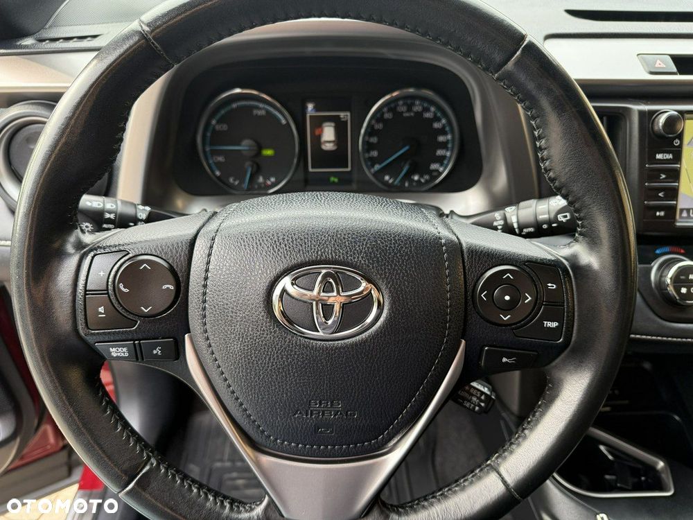 Toyota RAV4 - 16
