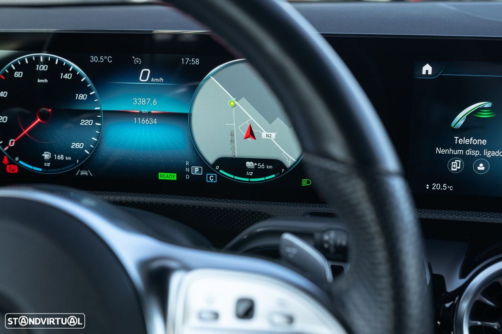 Mercedes-Benz A 250 e AMG Line - 18