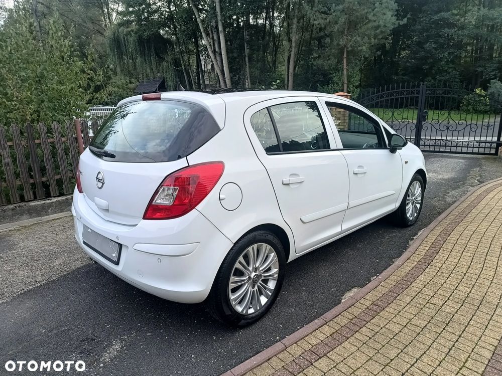 Opel Corsa 1.2 16V Cosmo S&S - 4