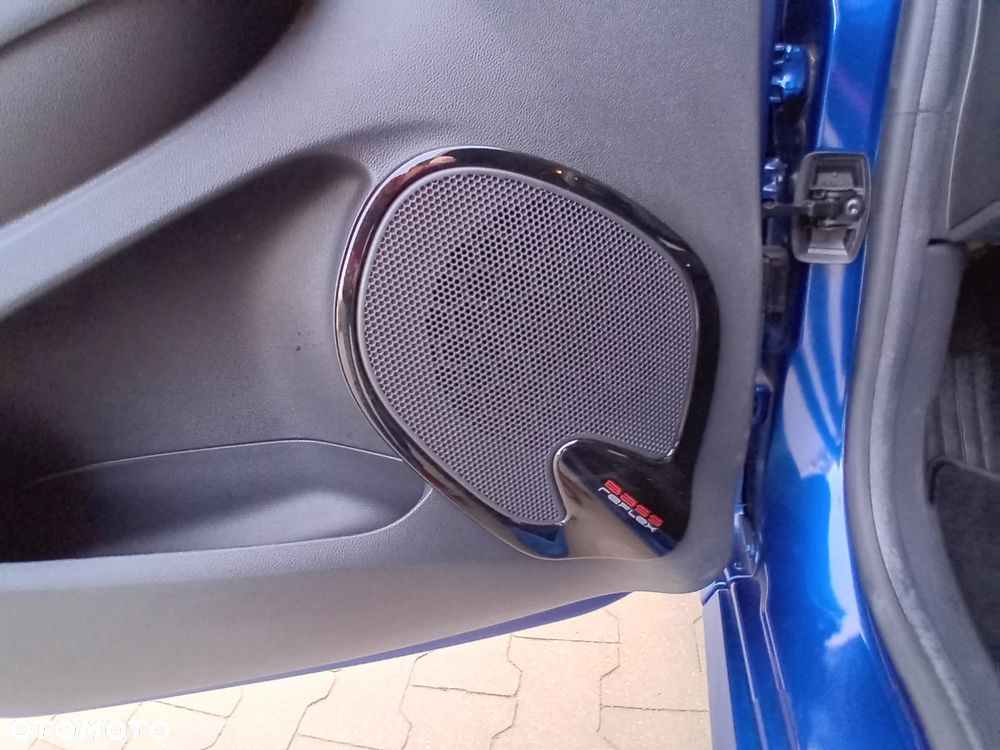 Renault Clio 0.9 Energy TCe Limited 2018 - 24