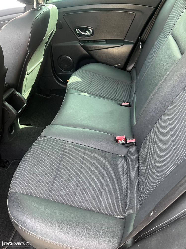 Renault Mégane Sport Tourer 1.5 dCi GT Line SS - 15