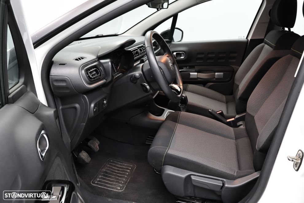 Citroën C3 1.2 PureTech Shine - 22