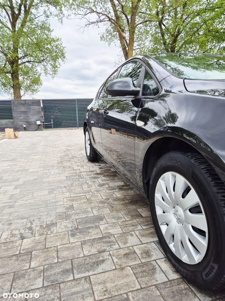 Opel Astra - 16