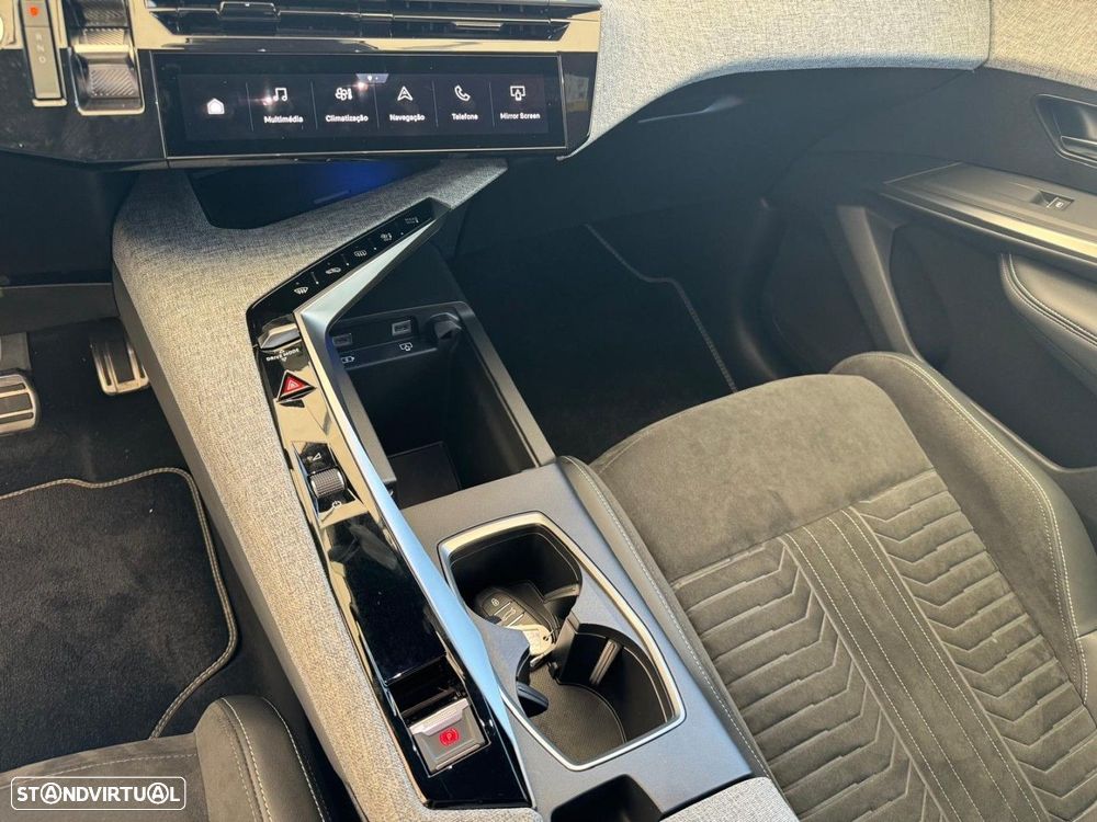 Peugeot E-3008 73 kWh GT - 23