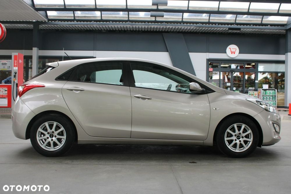 Hyundai i30 1.4 Family+ - 39