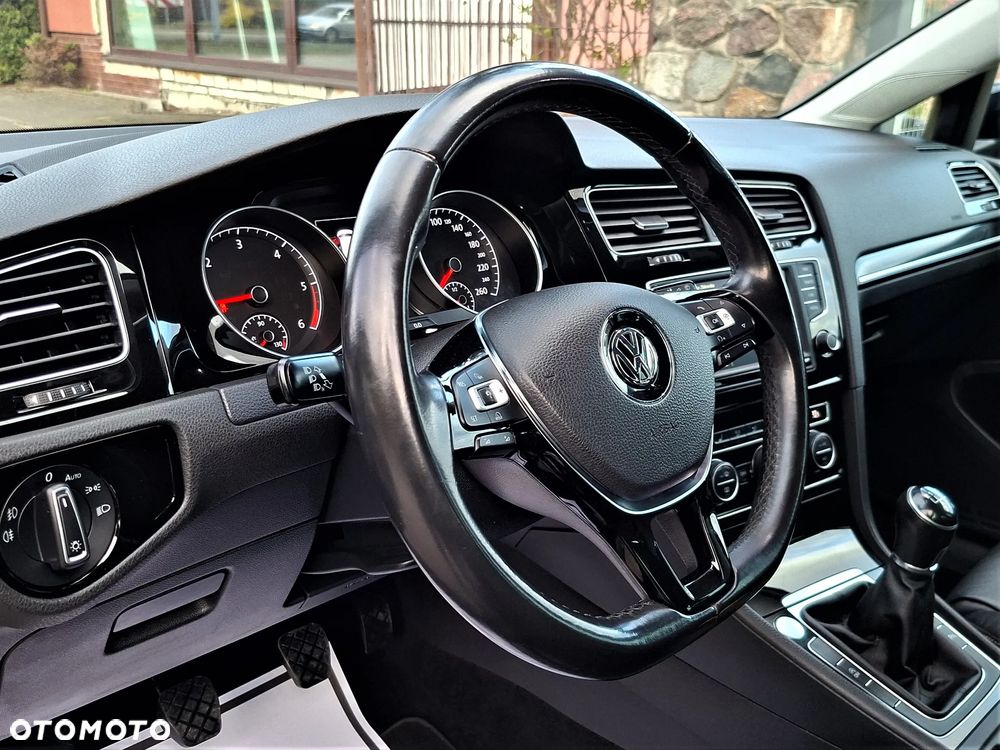 Volkswagen Golf 2.0 BlueTDI Highline - 25