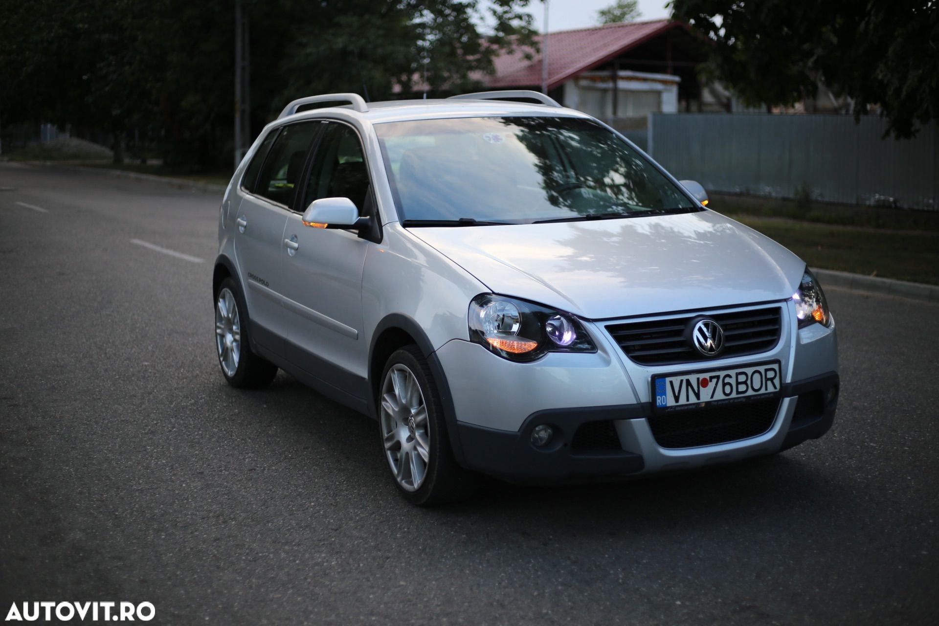 Volkswagen Polo 1.4 Cross - 1