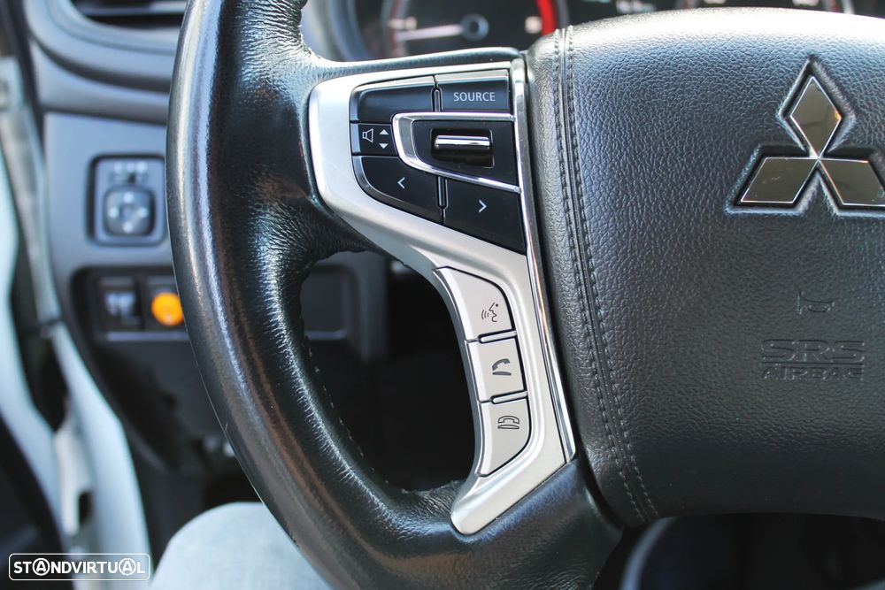 Mitsubishi L200 2.3 DI-D CD Invite 4WD - 29