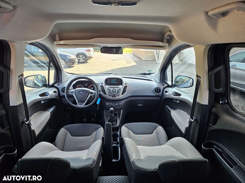 Ford Tourneo Courier 1.0 EcoBoost Titanium - 14