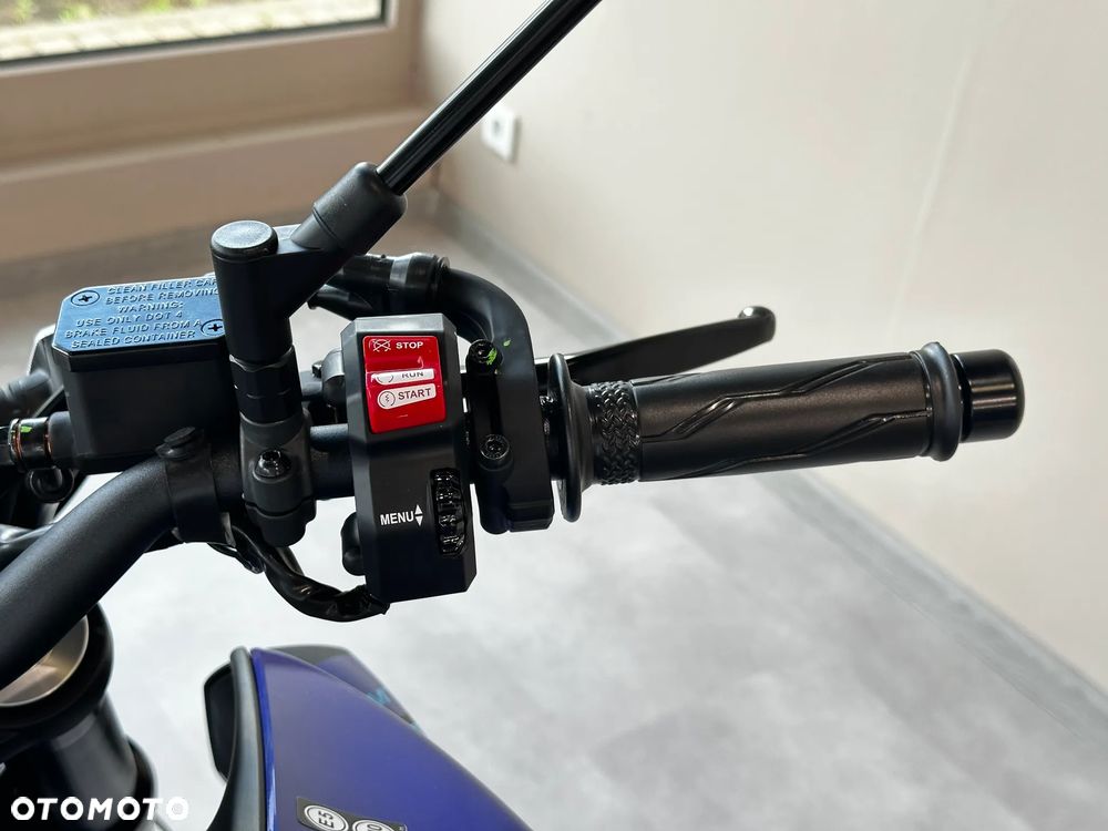 Yamaha MT - 8