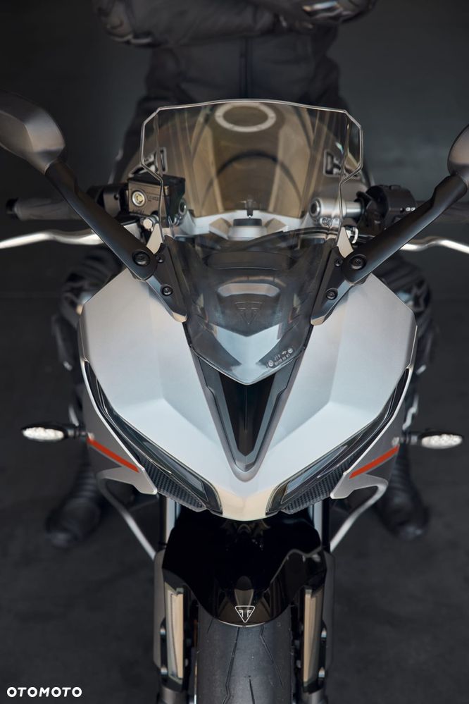 Triumph Daytona - 10