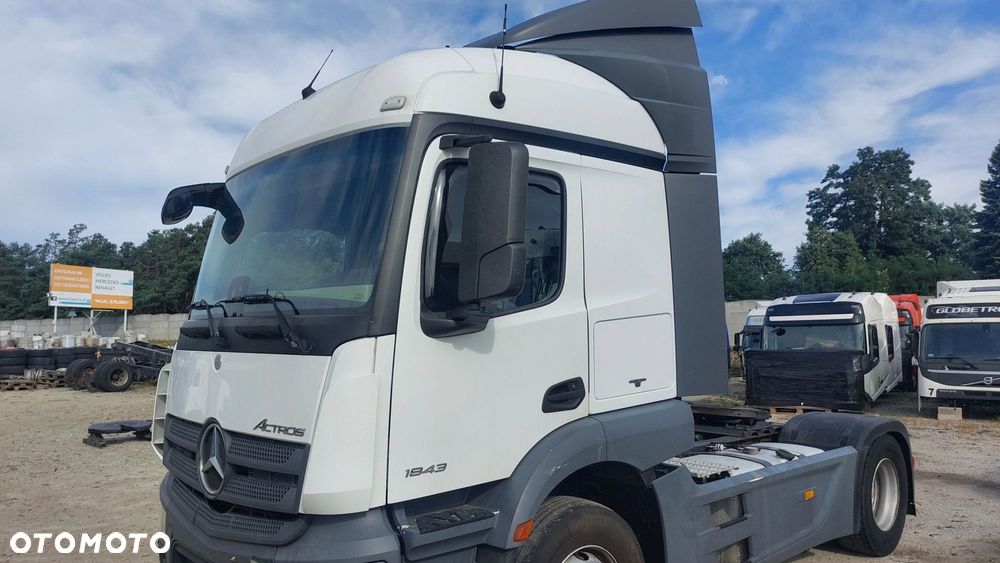 MERCEDES ACTROS MP4 SPOILERY WĄSKA STREAM SPACE 2.30 TUNEL 320 - 2