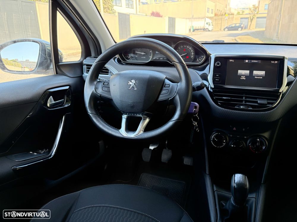 Peugeot 208 1.6 BlueHDi Style - 23