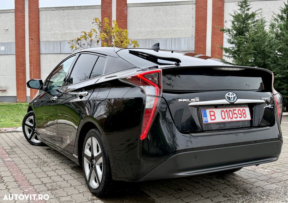 Toyota Prius 1.8 HSD Dynamic - 3