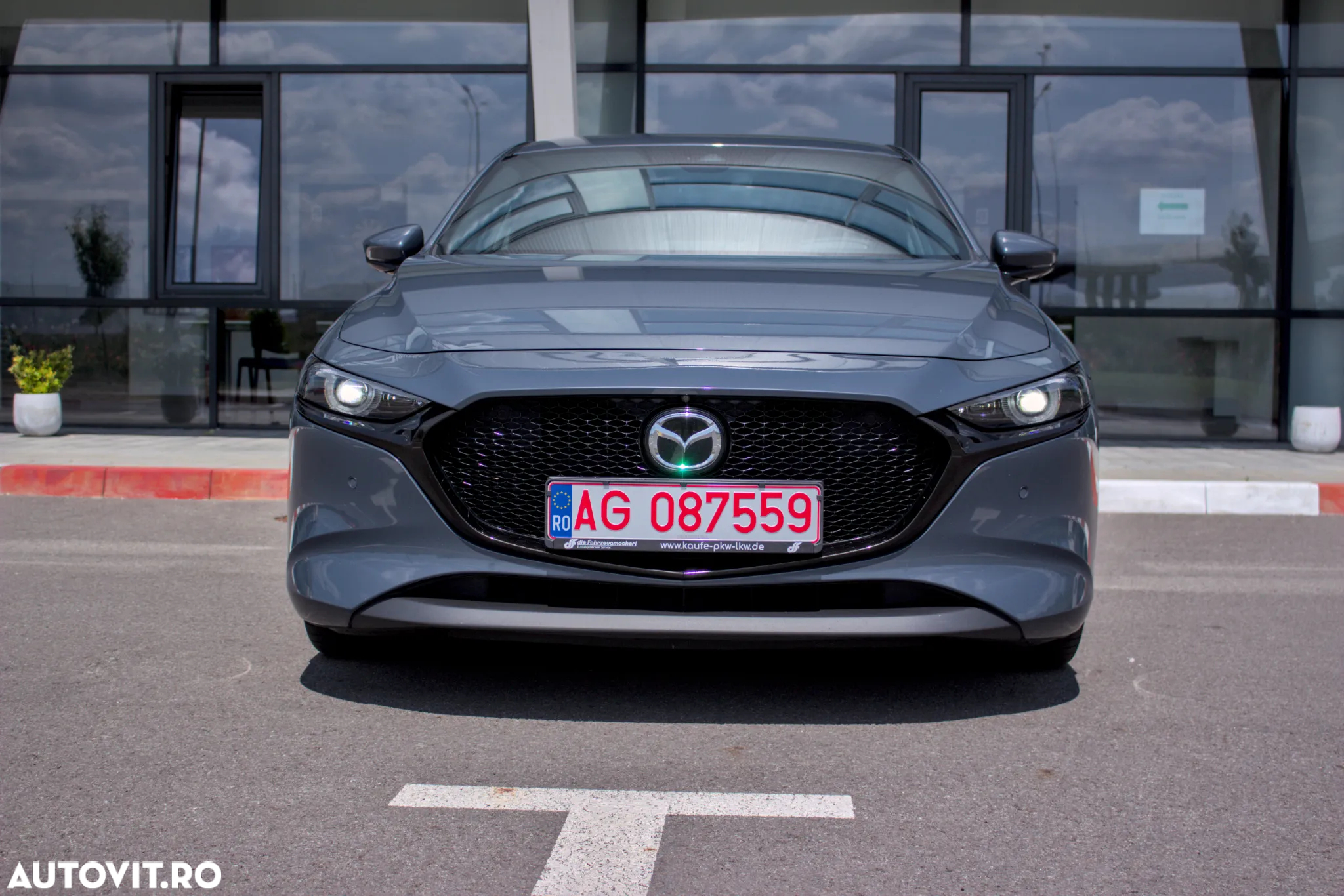 Mazda 3 SKYACTIV-G 2.0 M-Hybrid - 2