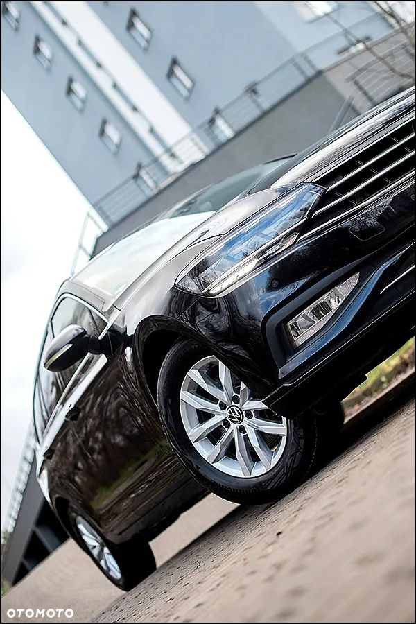 Volkswagen Passat - 16