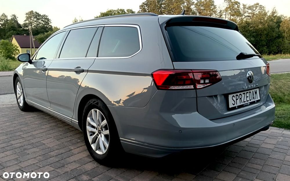 Volkswagen Passat 2.0 TDI SCR DSG Business - 4