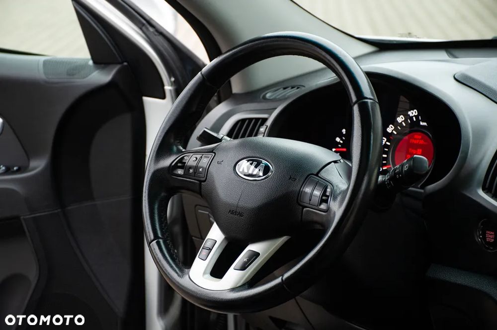 Kia Sportage 2.0 CRDI 4WD Automatik Dream-Team Edition - 28