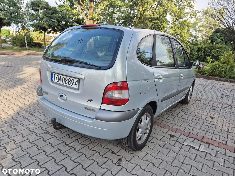 Renault Scenic - 24