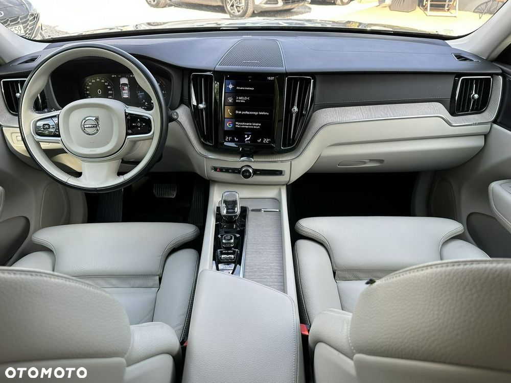 Volvo XC 60 - 22