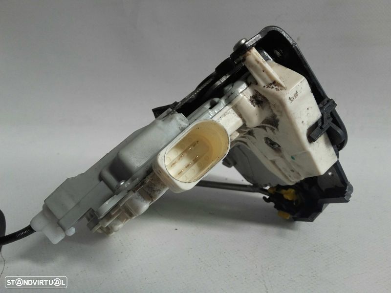 Fechadura / fecho porta frente direito AUDI A6 Allroad (4FH, C6) - 4