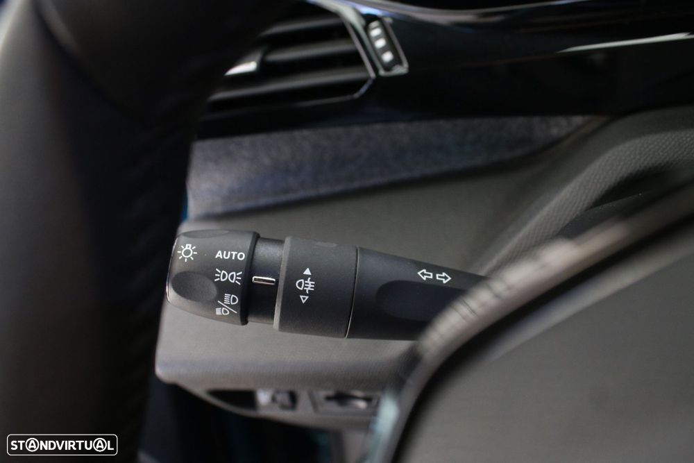 Peugeot 408 1.2 PureTech Allure EAT8 - 22