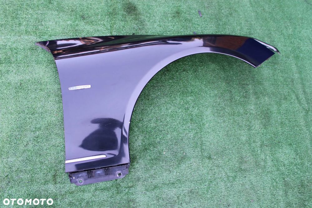 Błotnik przód przedni prawy OE Mercedes CL CL500 W216 C216 Lift Lifting 12r - 14