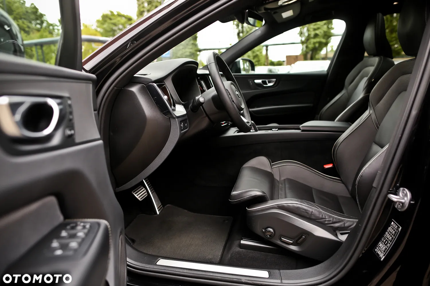 Volvo XC 60 B4 D AWD Geartronic RDesign - 19