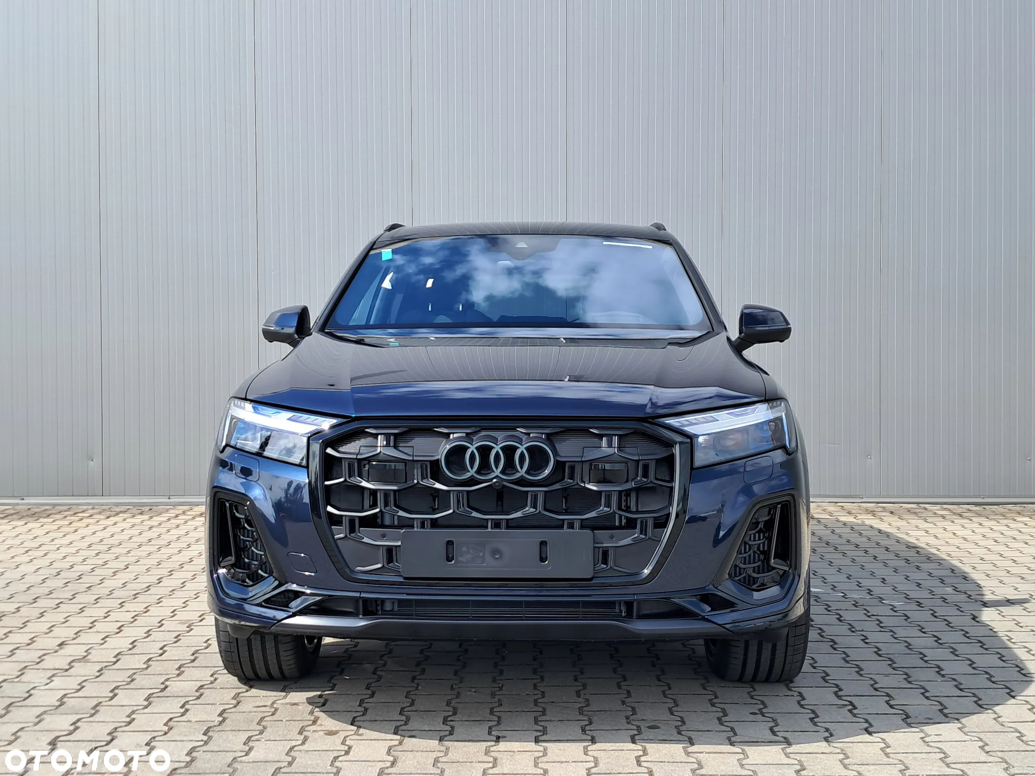 Audi Q7 55 TFSI e Quattro S Line Tiptr - 4