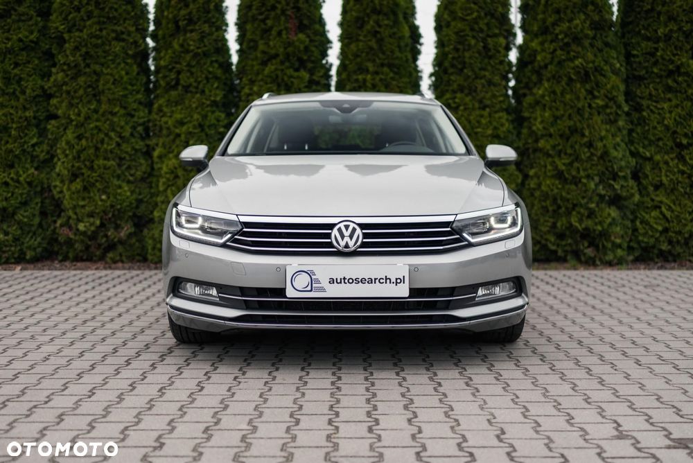 Volkswagen Passat - 2