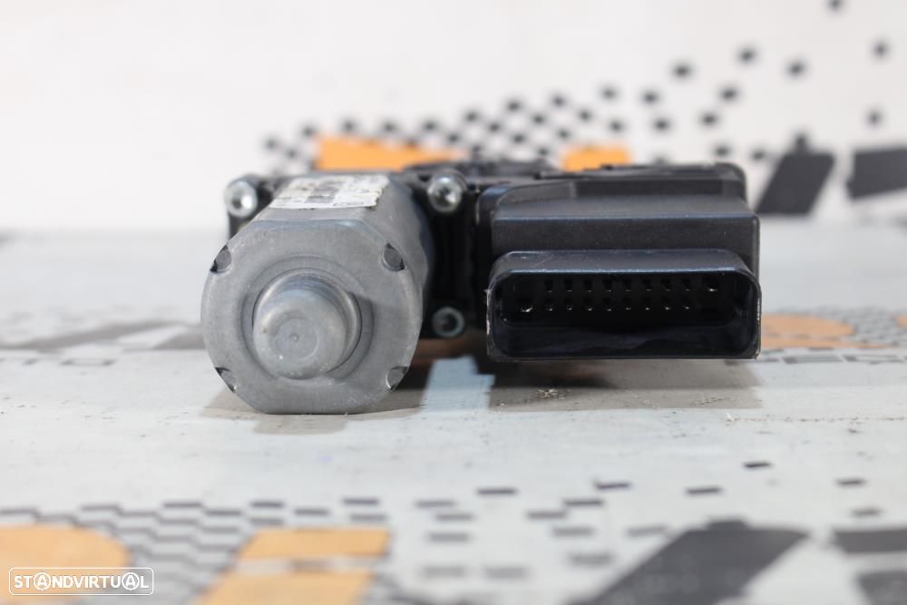 Motor Do Elevador De Vidro Traseiro Esquerdo Volkswagen Golf V (1K1) - 5