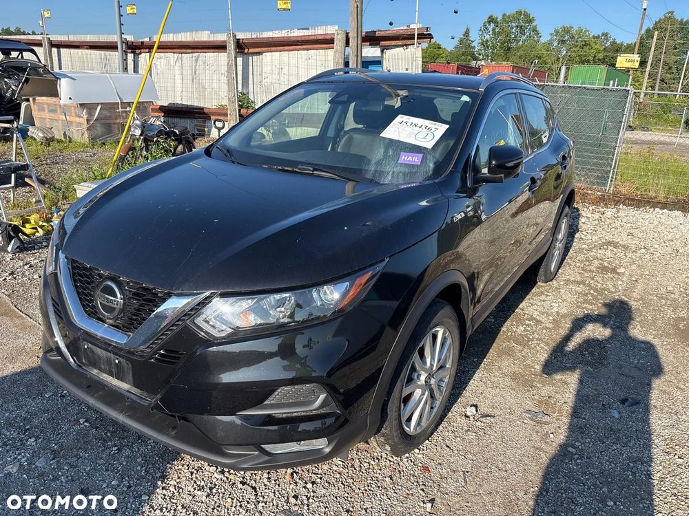 Nissan Rogue - 1