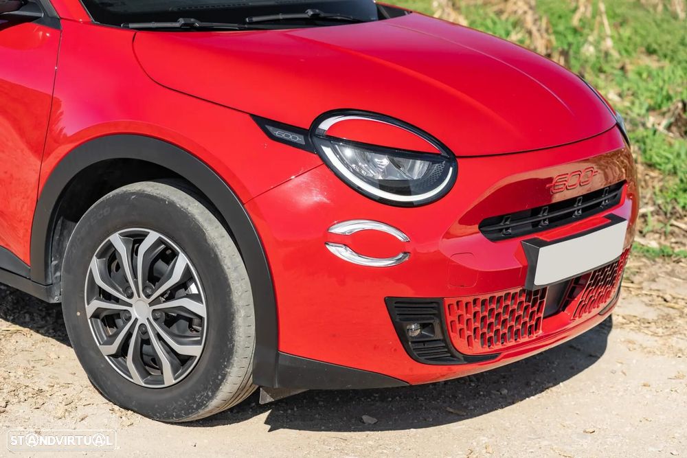 Fiat 600e 54 kWh (RED) - 17