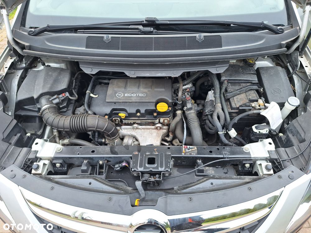 Opel Zafira Tourer 1.4 Turbo Active - 12