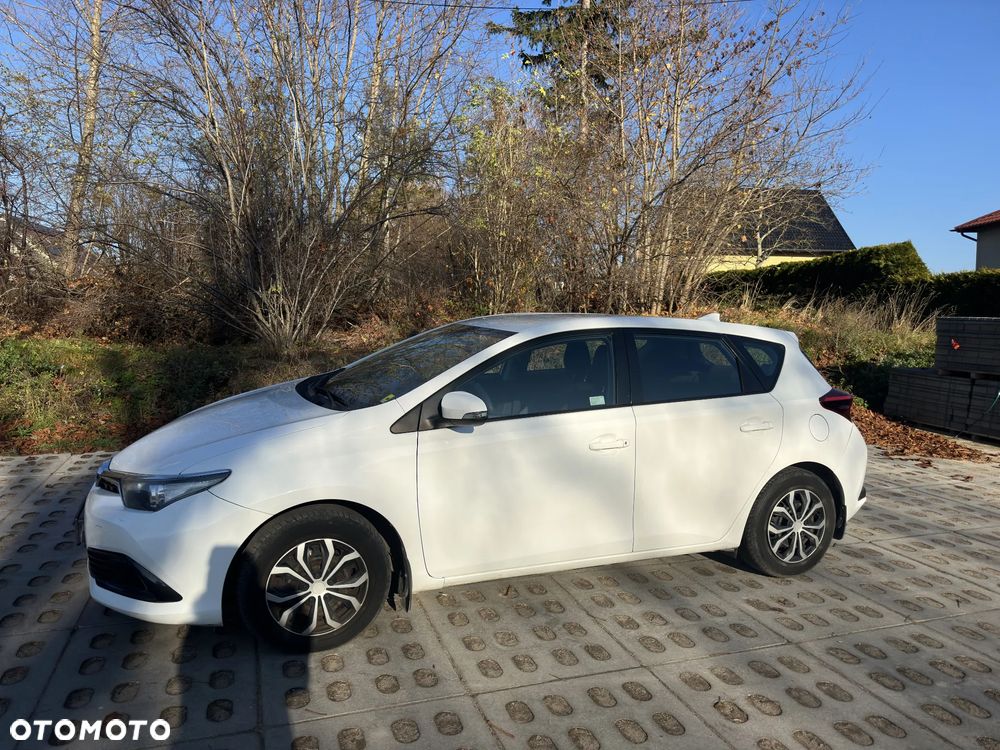 Toyota Auris 1.33 VVT-i Active - 2