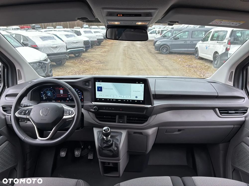 Volkswagen Caravelle - 12