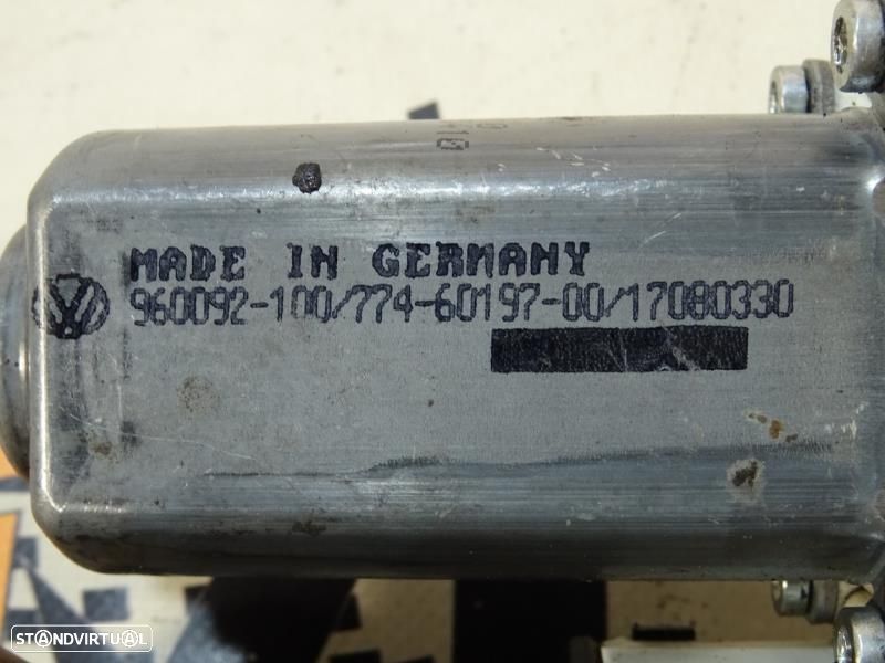 Motor Do Elevador De Vidro Traseiro Direito Volkswagen Golf Vi Variant - 9
