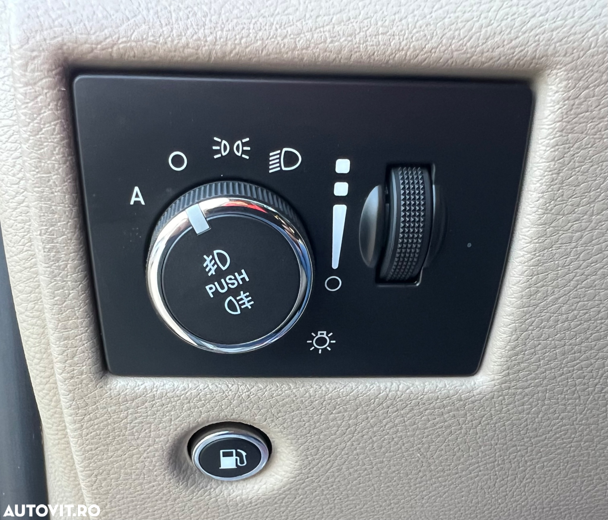 Jeep Grand Cherokee - 20